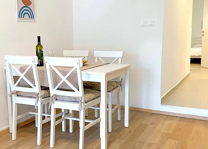 Apartments Tena With Private Parking