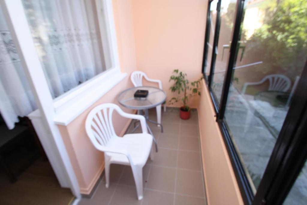 Tena With Private Parking Apartment