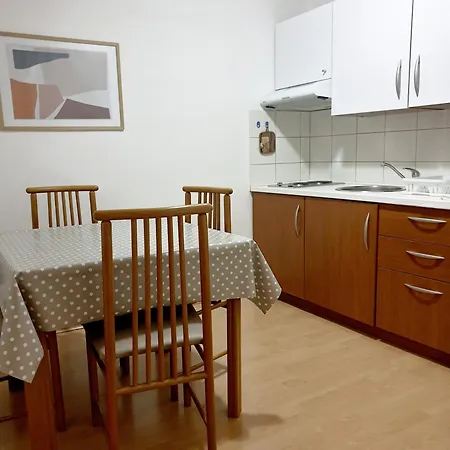 Apartments Tena With Private Parking Pula Exterior photo
