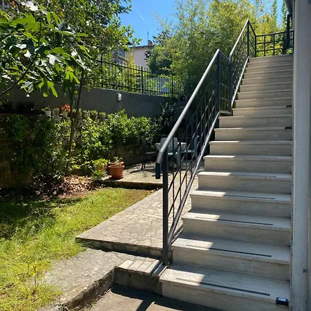 Apartments Tena With Private Parking Pula Exterior photo