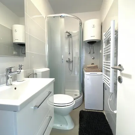 Apartments Tena With Private Parking Pula Exterior photo