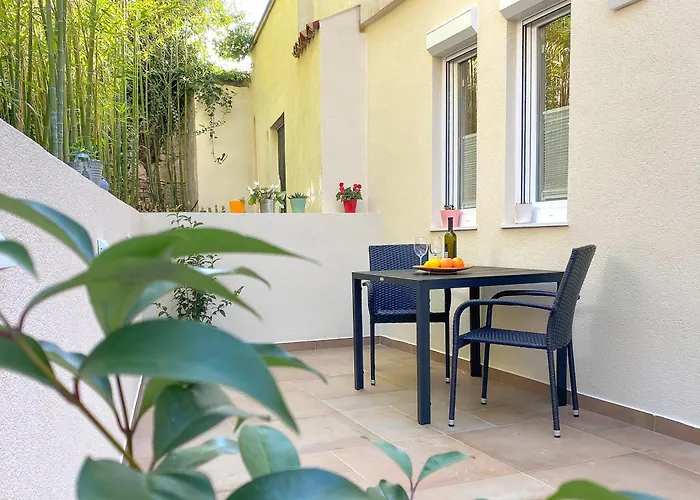 Apartments Tena With Private Parking
