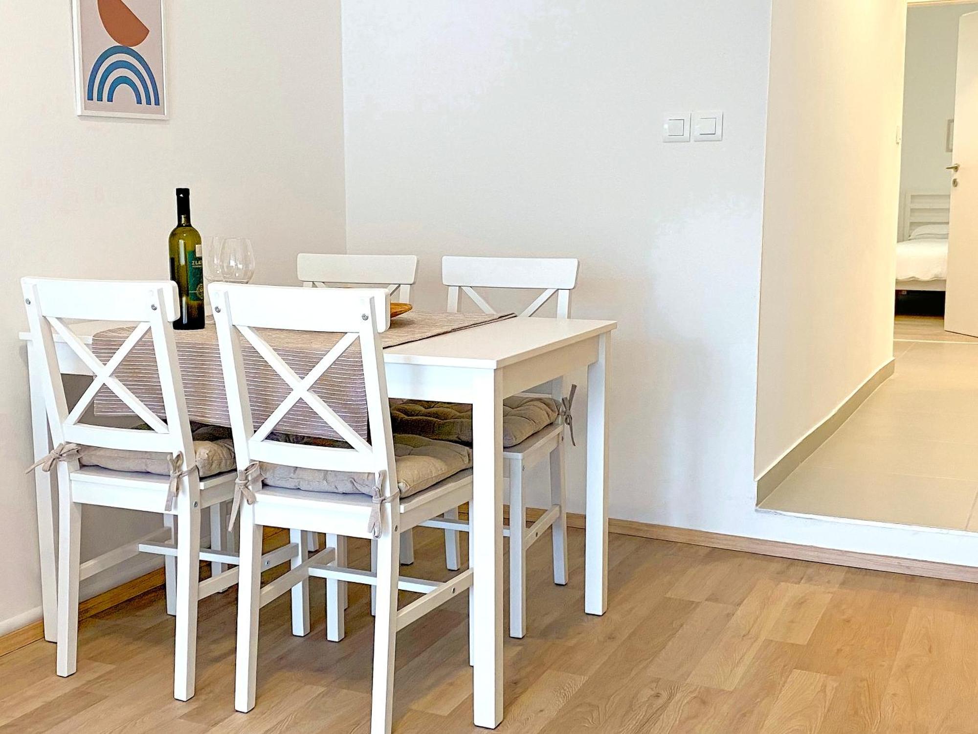 Tena With Private Parking Apartment