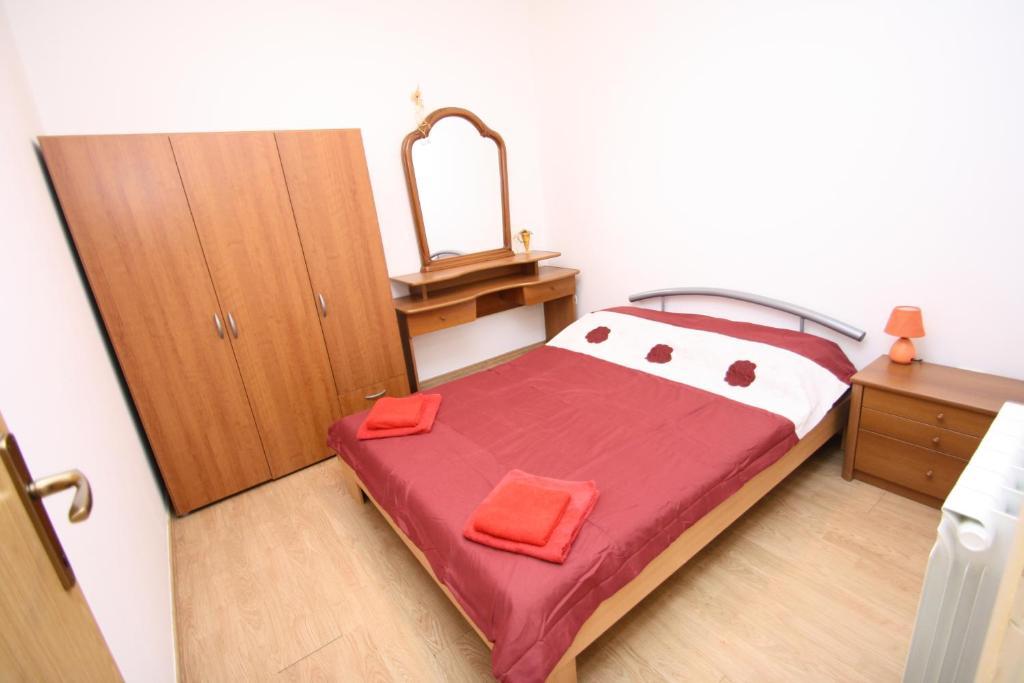 Tena With Private Parking Apartment