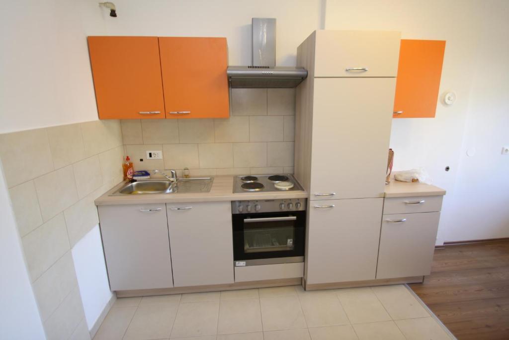 Tena With Private Parking Apartment