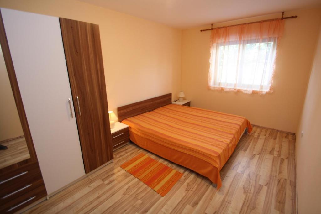 Tena With Private Parking * Pula