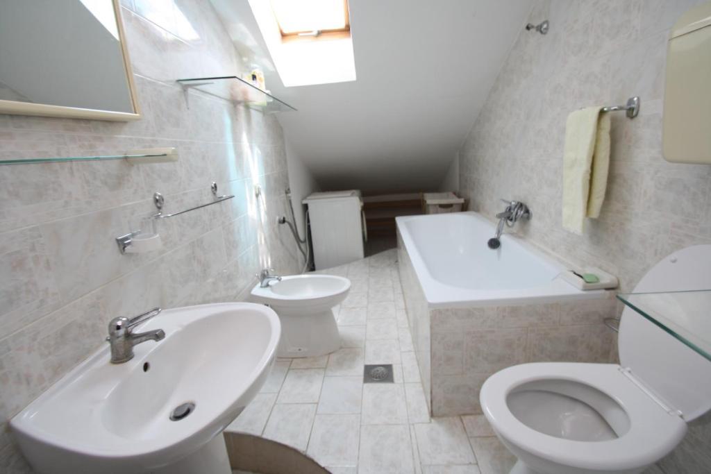 Tena With Private Parking Apartment *