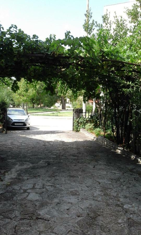 Tena With Private Parking Apartment